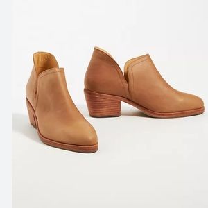 NISOLO everyday ankle booties